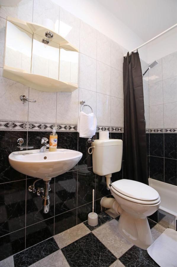Apartmani Krka Rooms Lozovac Exterior photo