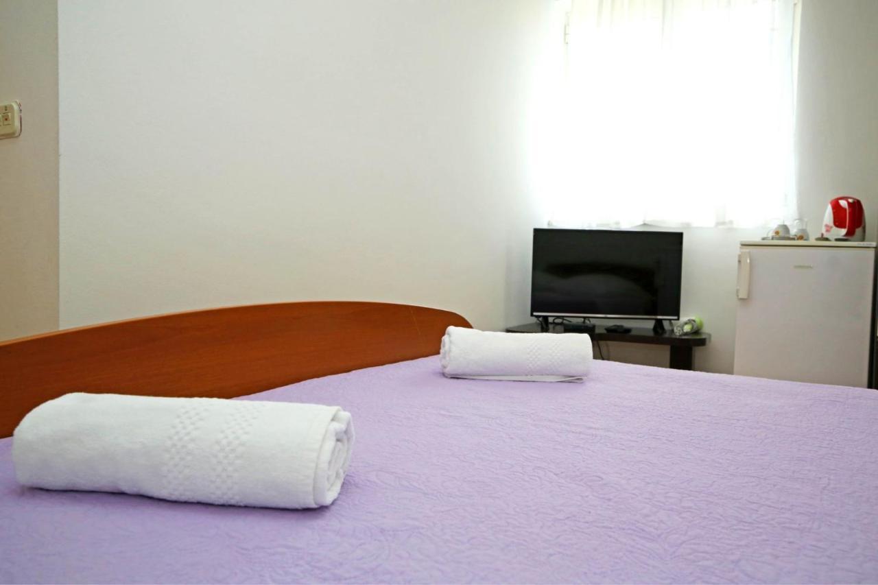 Apartmani Krka Rooms Lozovac Exterior photo